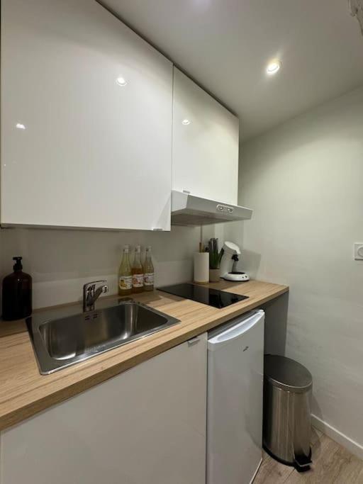 Appartamento Charmant Studio, Plein Centre LʼIsle-sur-la-Sorgue Esterno foto